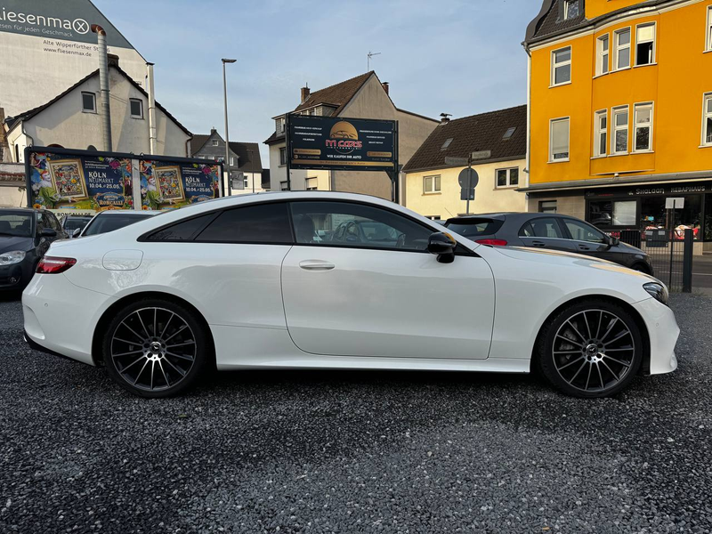 Mercedes-Benz E 350 E-Klasse Coupe Coupe 9G-TRONIC AMG Line — photo 4