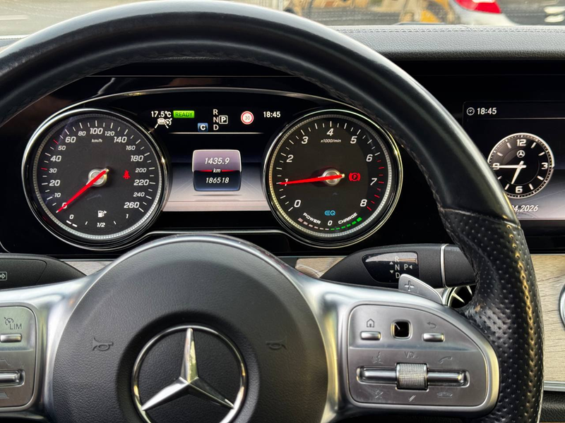 Mercedes-Benz E 350 E-Klasse Coupe Coupe 9G-TRONIC AMG Line — photo 14