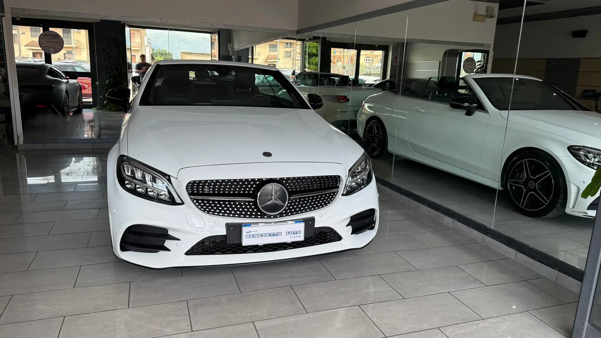 Mercedes-Benz C 220 d  Cabrio d Premium Bianco - 2