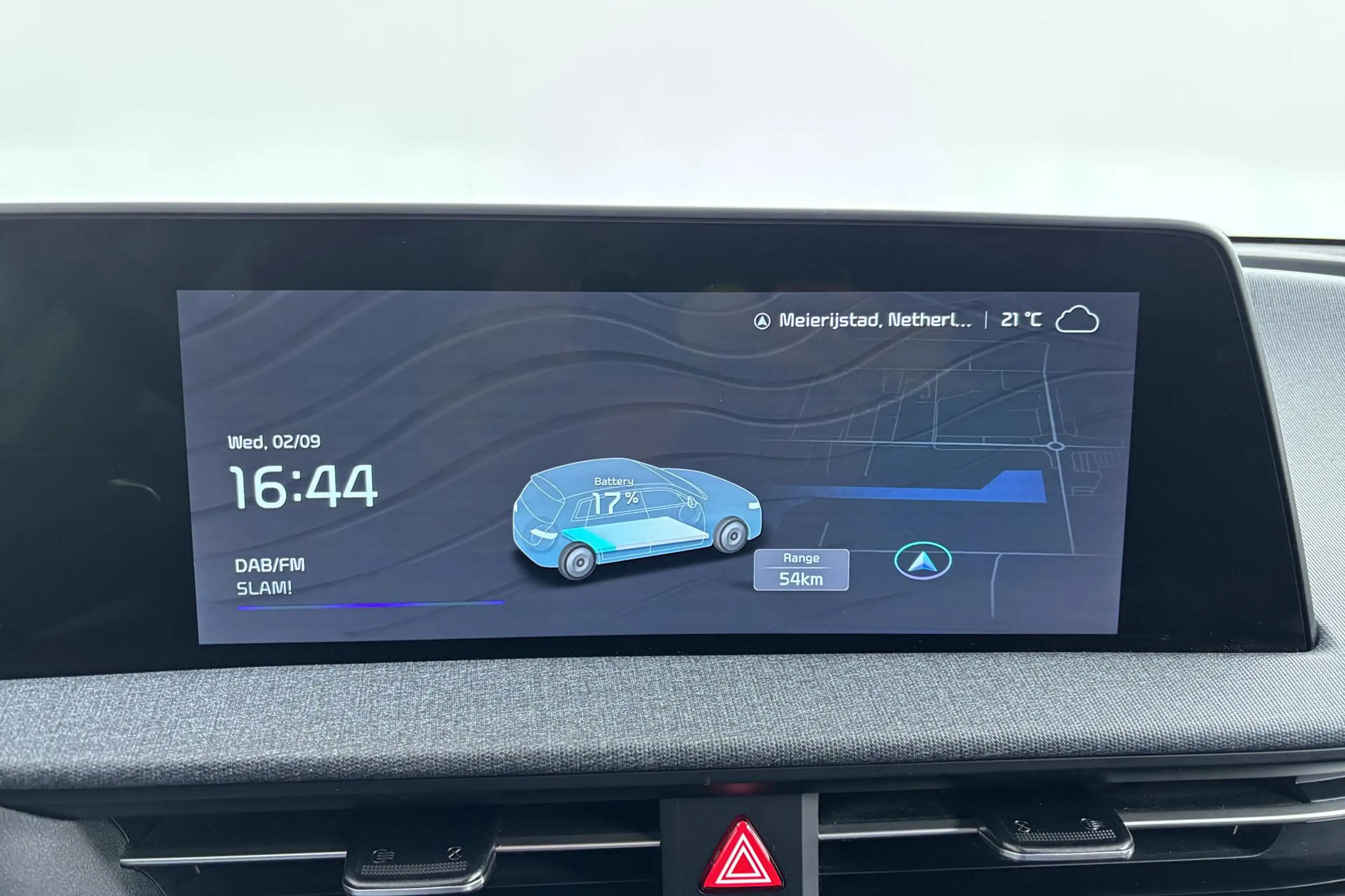Kia EV6 Air 58 kWh Fel en flitsend onderweg met alle gemak — photo 39