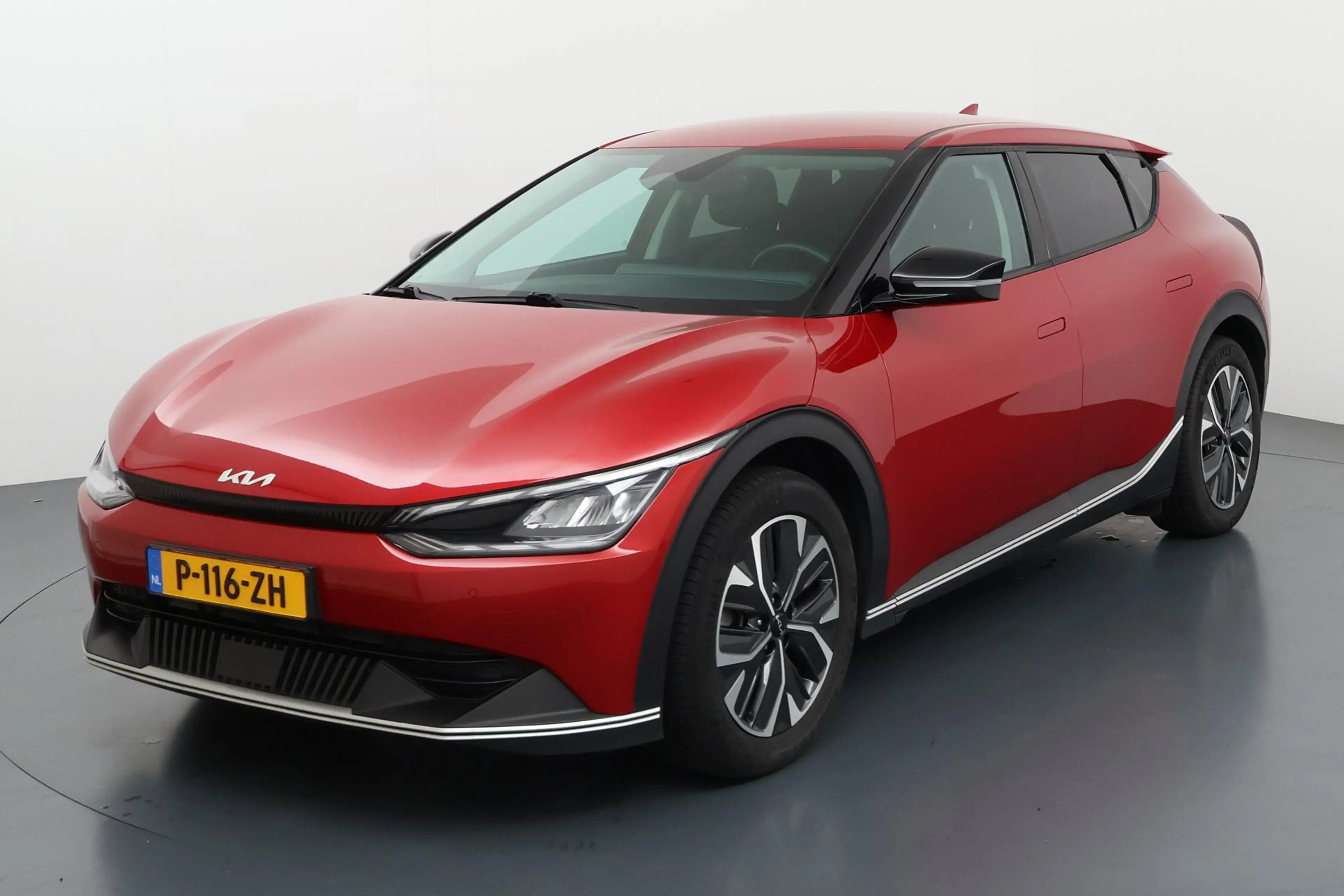 Kia EV6 Air 58 kWh Fel en flitsend onderweg met alle gemak — photo 7
