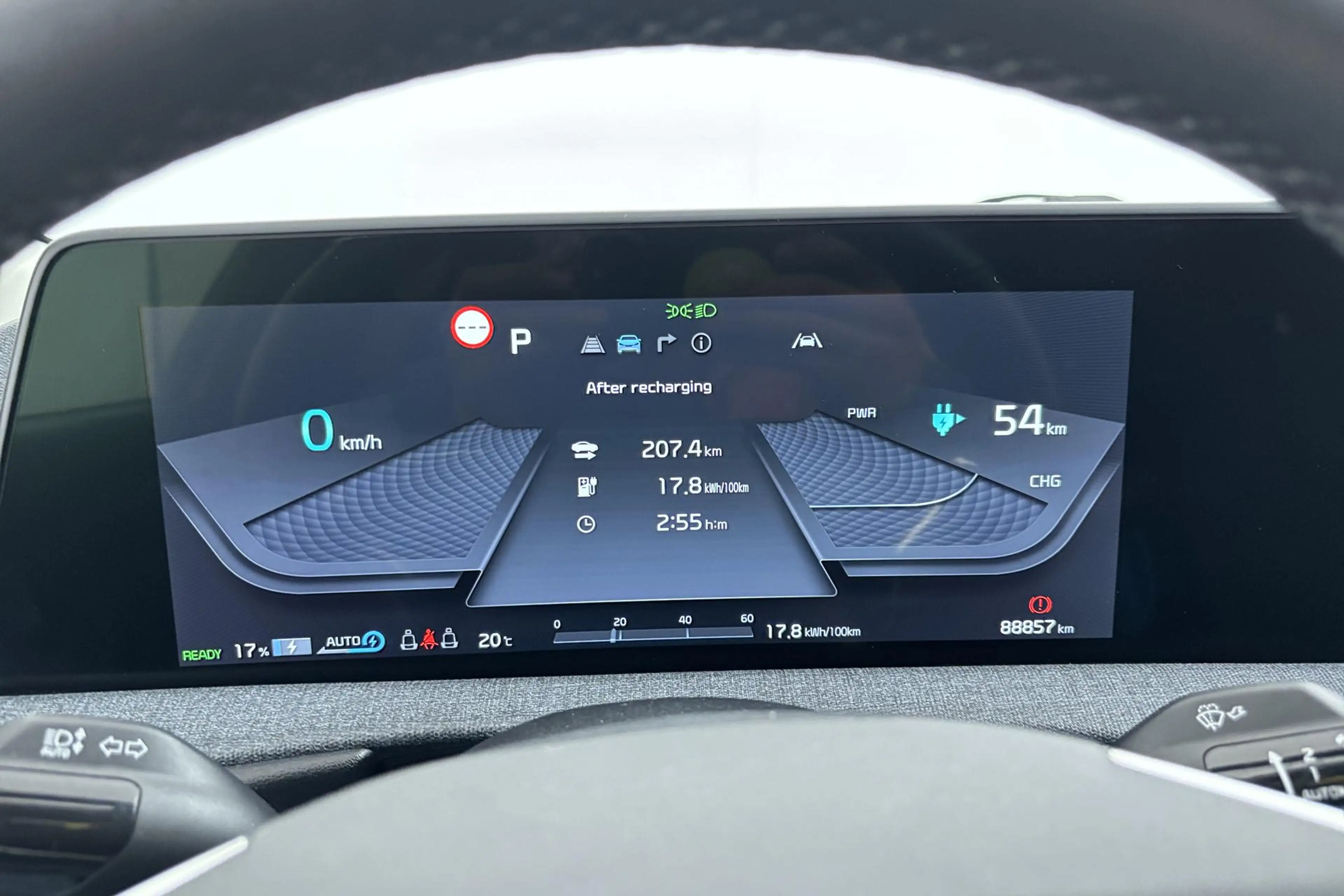 Kia EV6 Air 58 kWh Fel en flitsend onderweg met alle gemak — photo 4