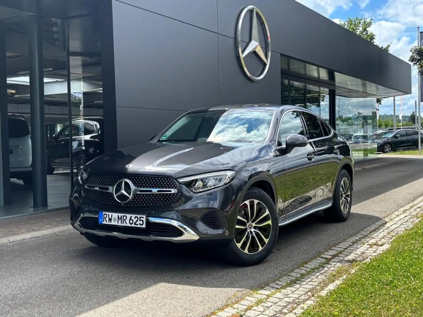 Mercedes-Benz GLC 200 d 4M Coupé AVANTGARDE+AHK+360+DISTRONIC+ Grau - 1