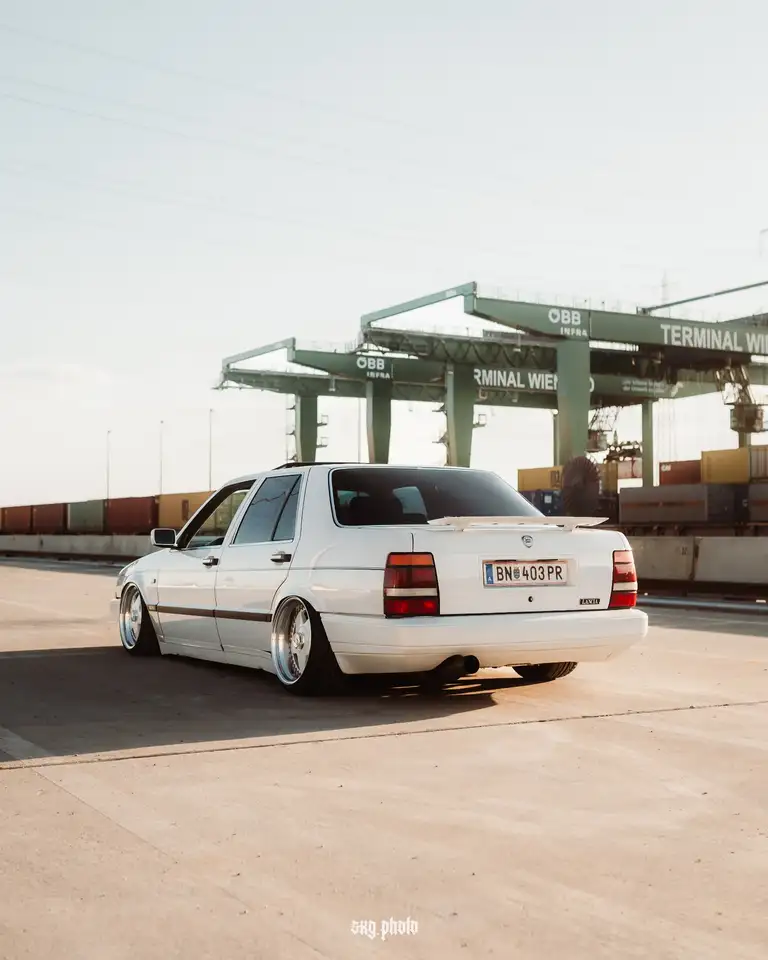Lancia Thema 16V Turbo, foto 3