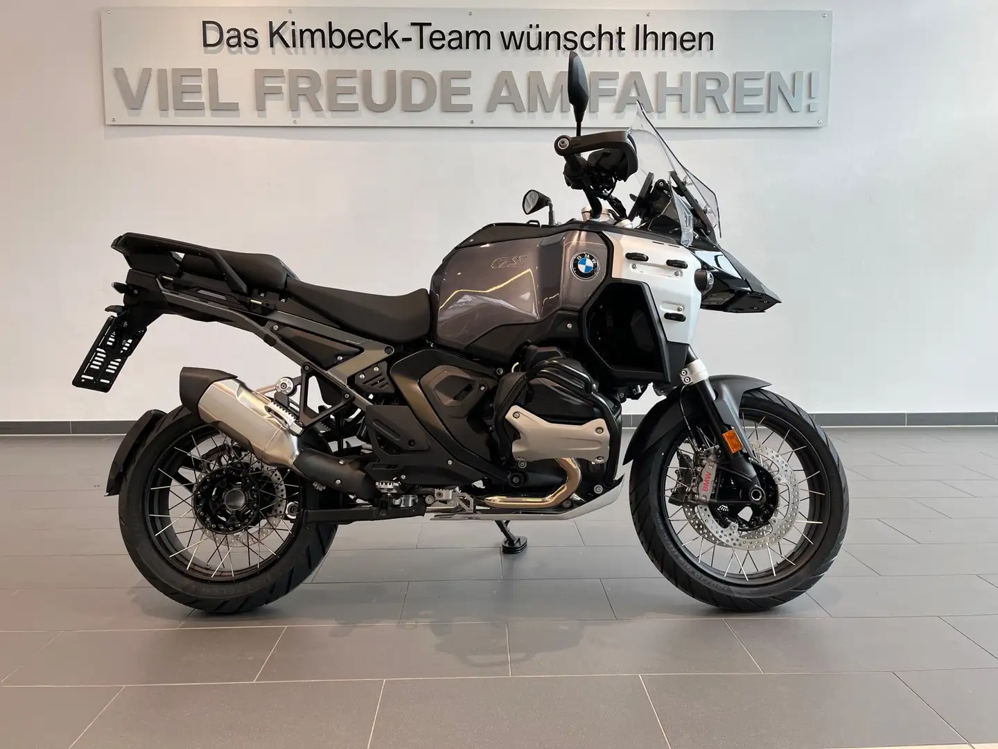 BMW R 1300 GS Adventure Triple Black - Dynamic Paket crna - 1
