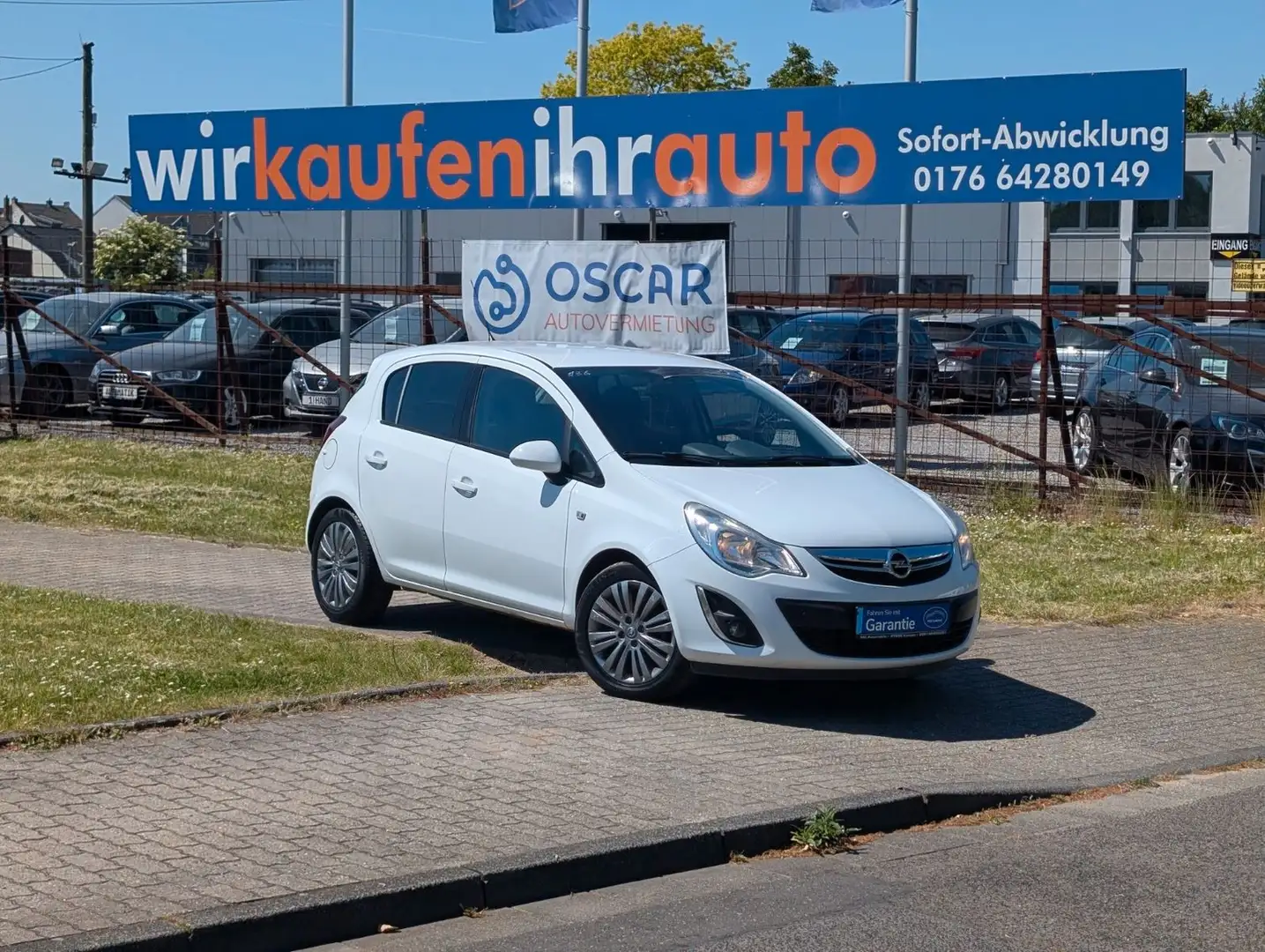 Opel Corsa D Active*KLIMA*ZV-FUNK*1-HAND !! Weiß - 1