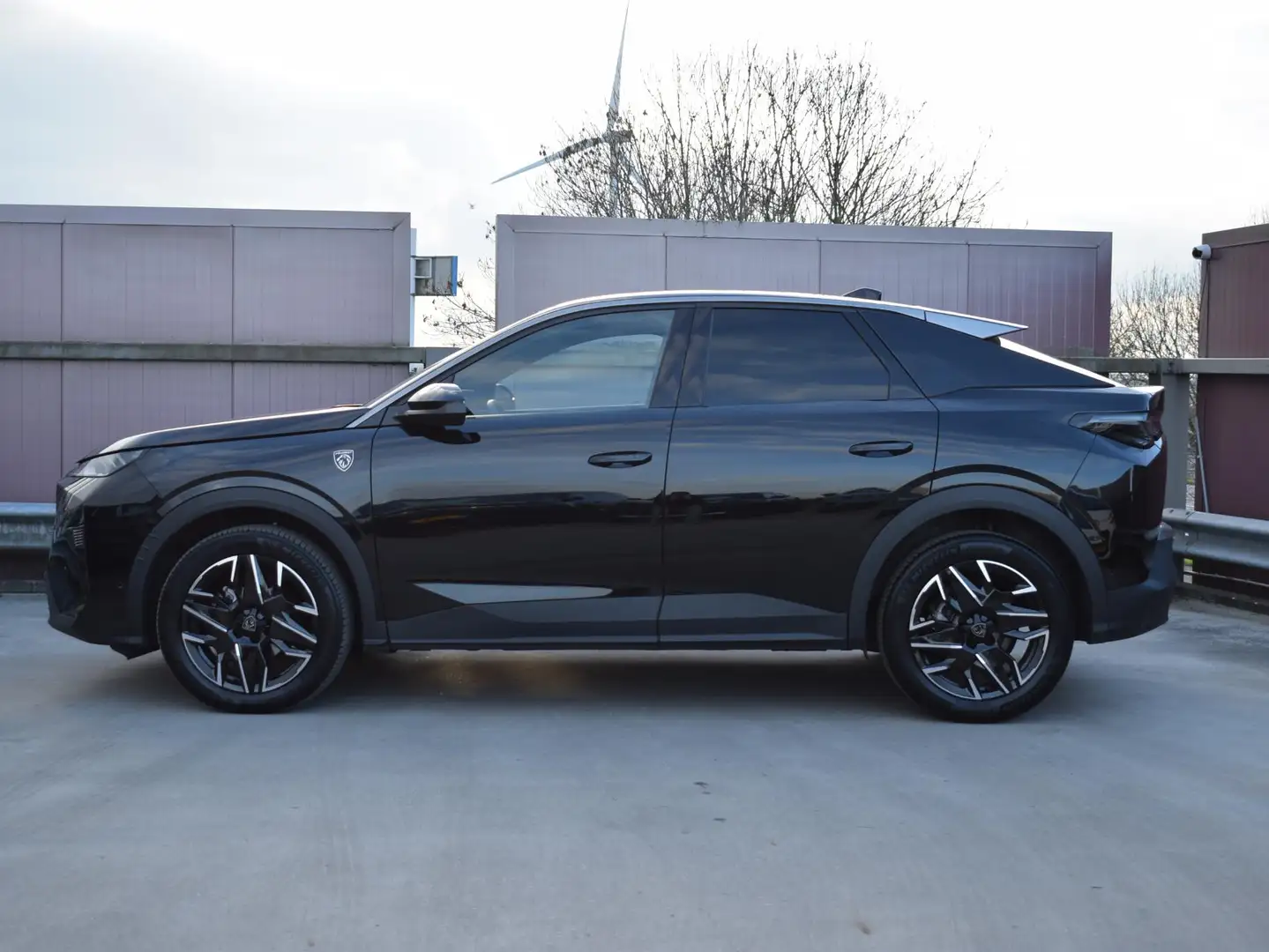 Peugeot 3008 1.2 Hybrid 136 GT Schwarz - 2