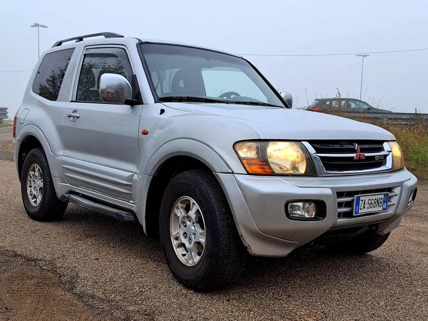 Mitsubishi Pajero Pajero 3p 3.2 tdi 16v di-d GLS-2 Argento - 1
