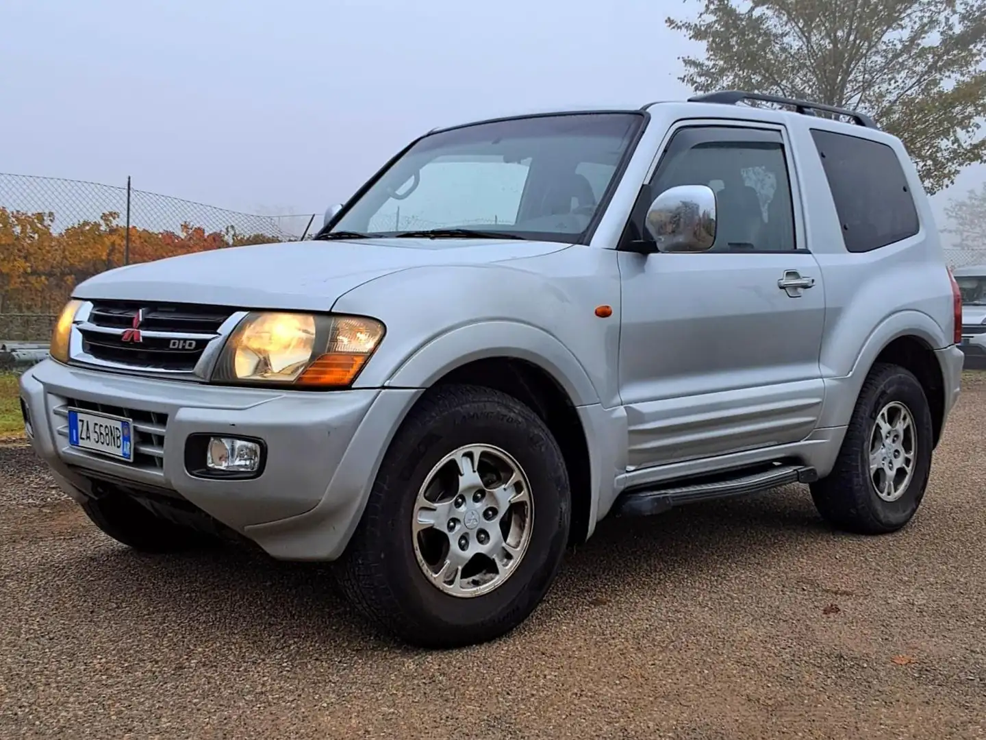 Mitsubishi Pajero Pajero 3p 3.2 tdi 16v di-d GLS-2 Argento - 2