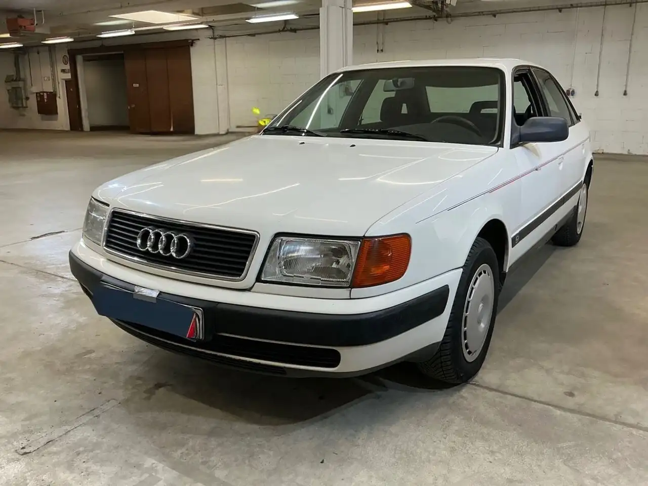 Audi 100, foto 1