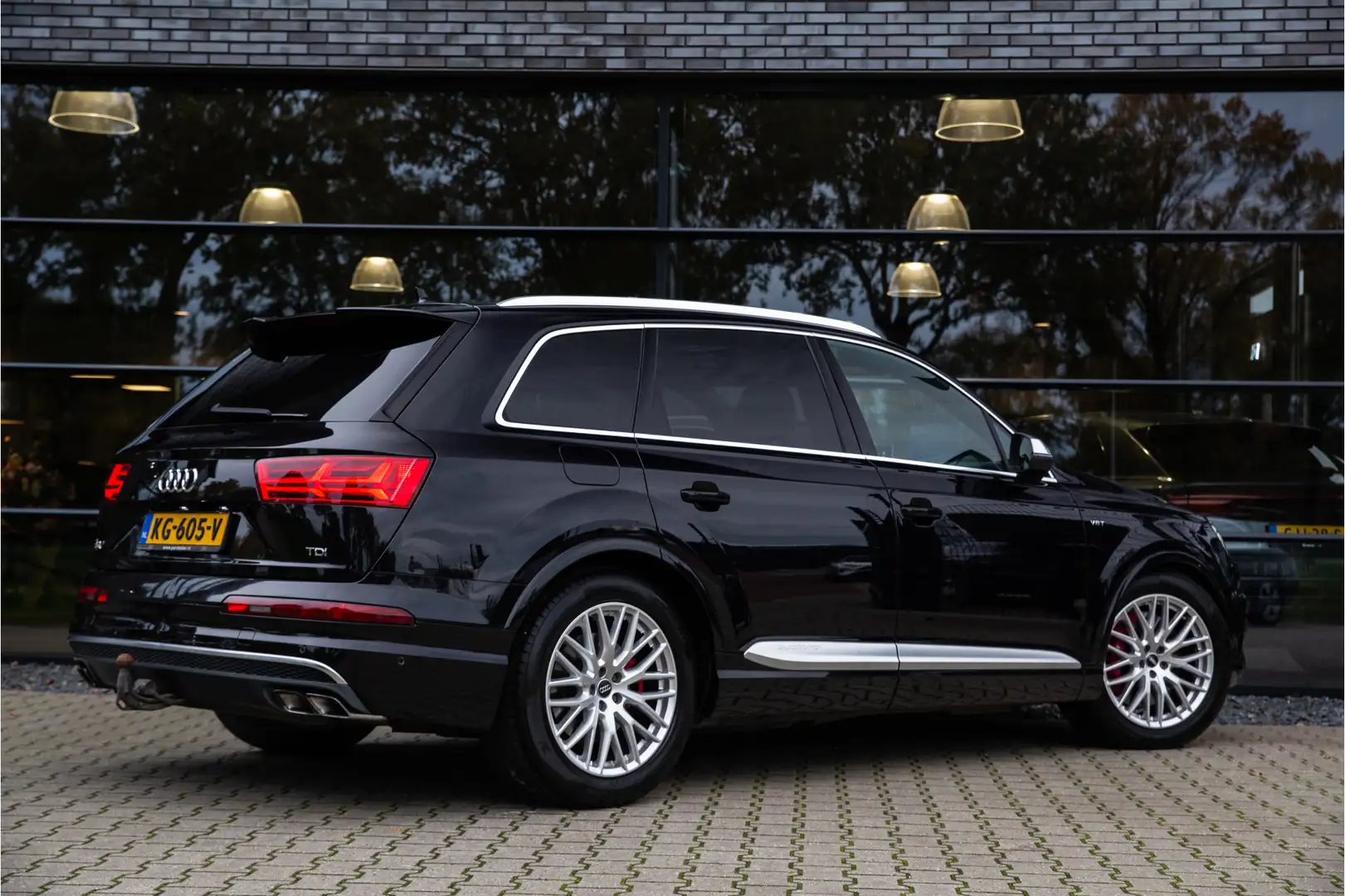 Audi SQ7 4.0 TDI SQ7 quattro Pro Line + 7p , Panoramadak, A Zwart - 2