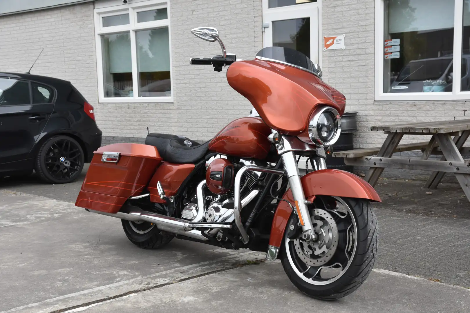 Harley-Davidson Street Glide 103 FLHX Portocaliu - 2