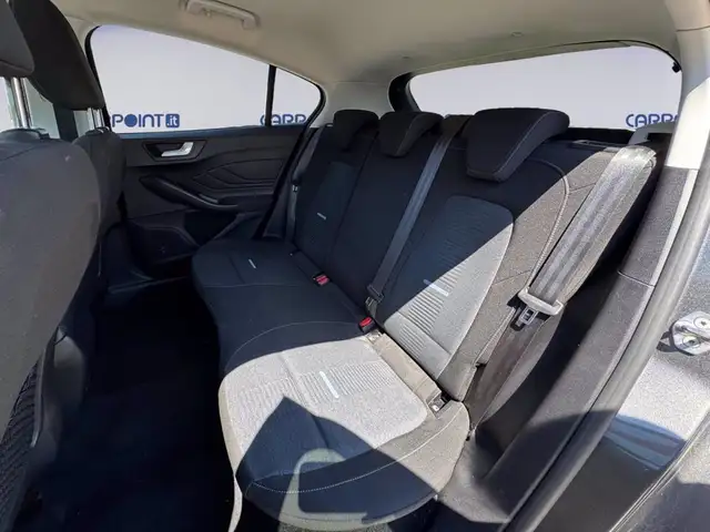 Ford Focus view 13