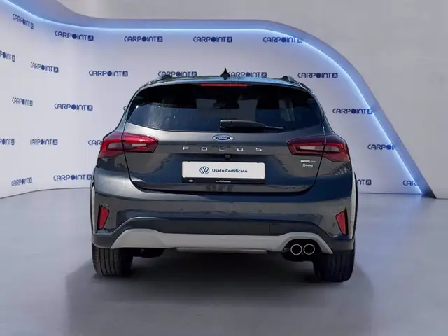 Ford Focus view 4