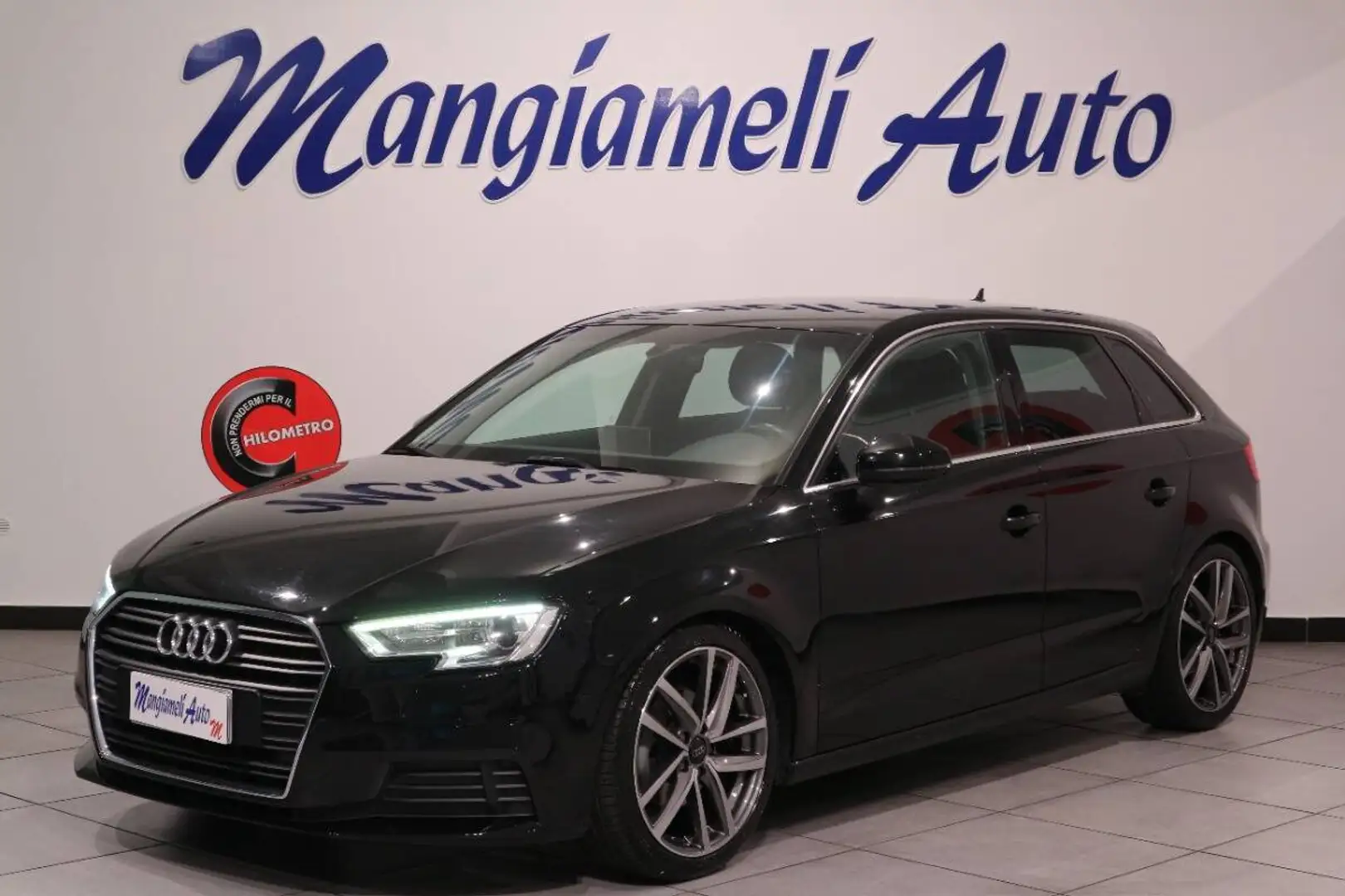 Audi A3 30 1.6 tdi 116cv s-tronic Nero - 1
