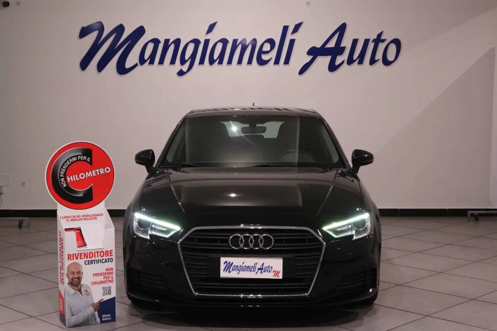 Audi A3 30 1.6 tdi 116cv s-tronic Nero - 2