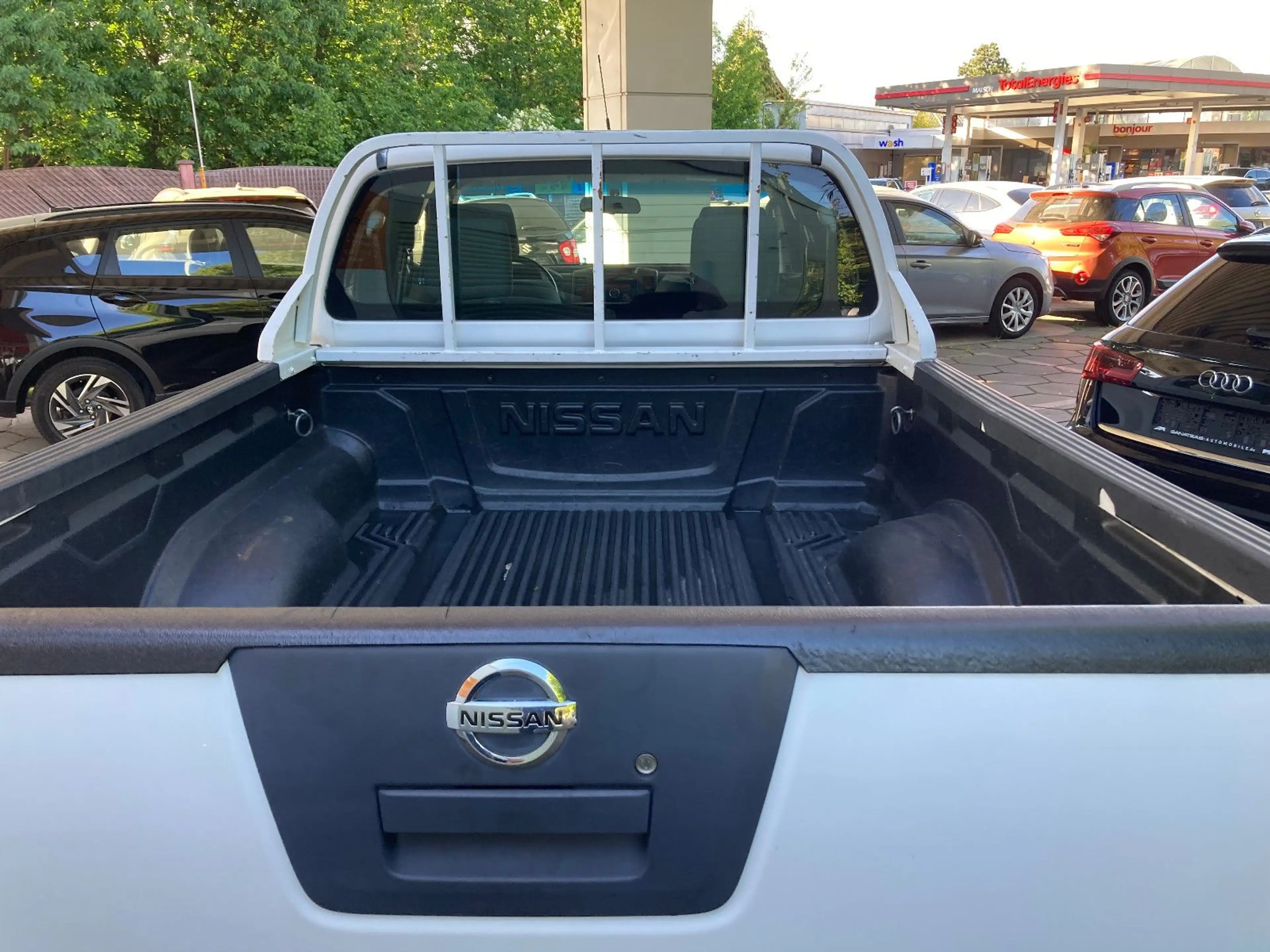 Nissan Navara Pickup King Cab XE 4X4-1 Hand -Klima-AHK — photo 11