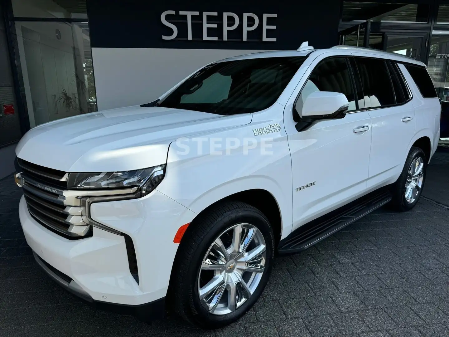 Chevrolet Tahoe 6,2 LPG  High Country AHK  22Alu Blanco - 1
