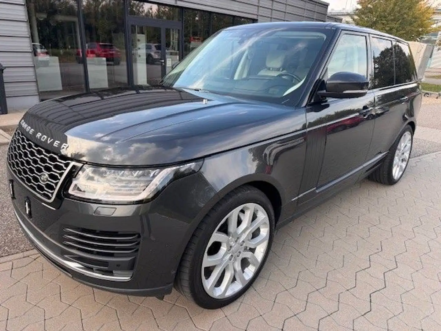 Land Rover Range Rover Vogue D350/MOTOR NEU bei LAND ROVER Gris - 2
