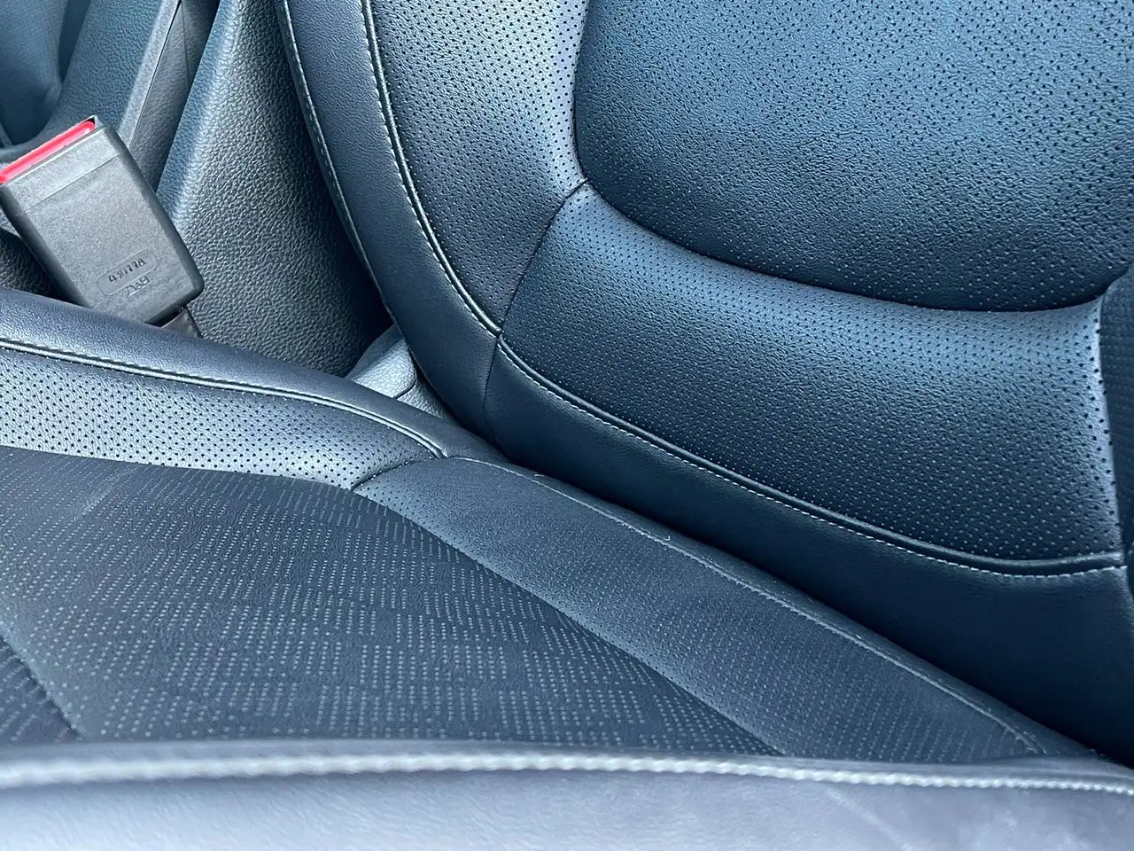 Kia Seltos снимка Kia Seltos