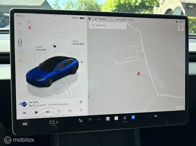 Tesla Model 3 view 10
