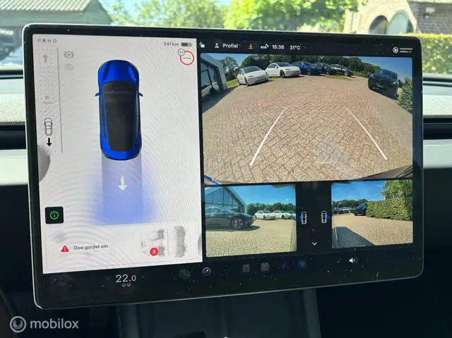 Tesla Model 3 view 11