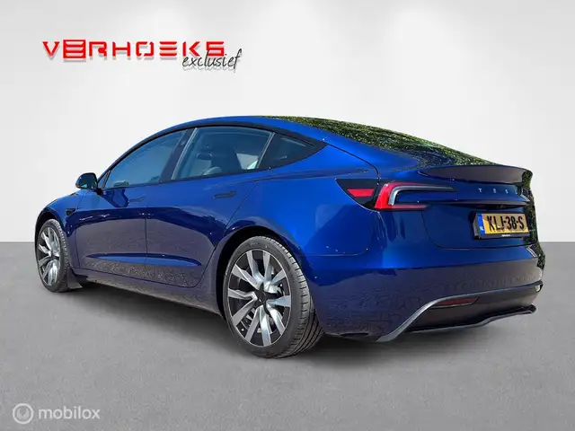 Tesla Model 3 view 2