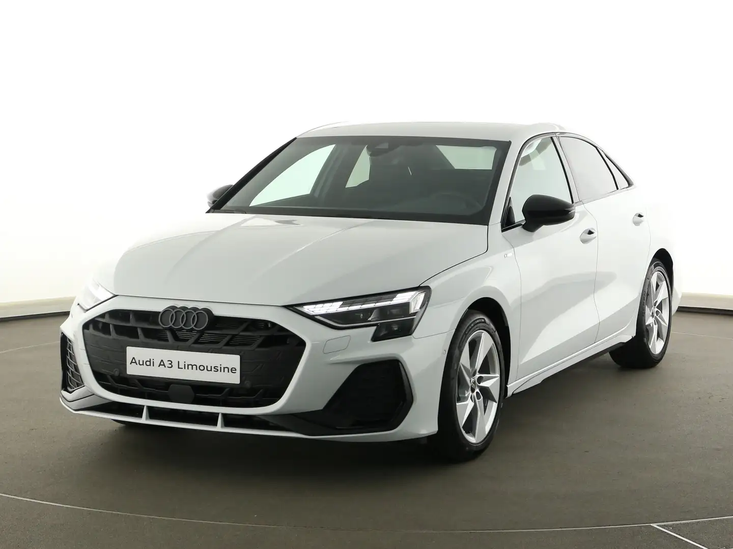Audi A3 Limousine 35 TFSI S tronic S line Blanc - 2