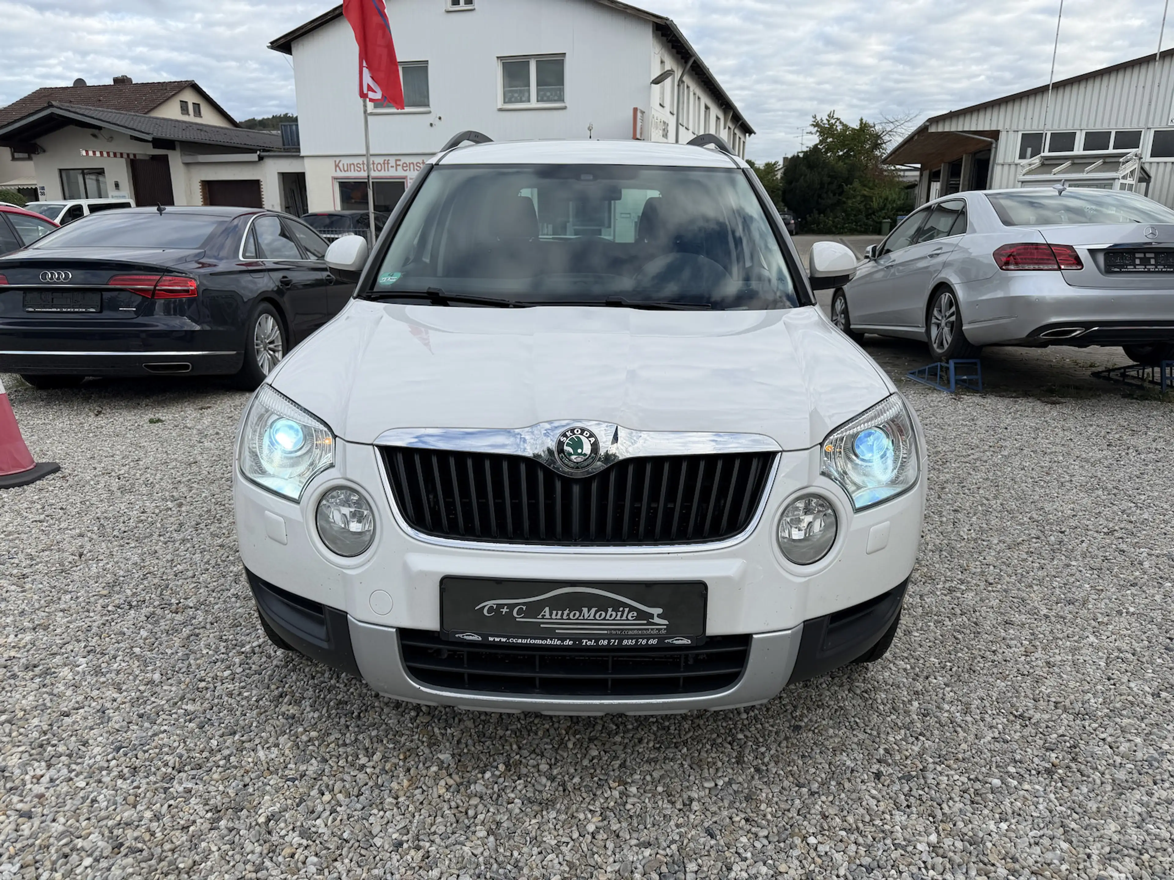 Skoda Yeti 2.0TDi DSG Limited Edition DSG 4x4 Xenon AHK — photo 2