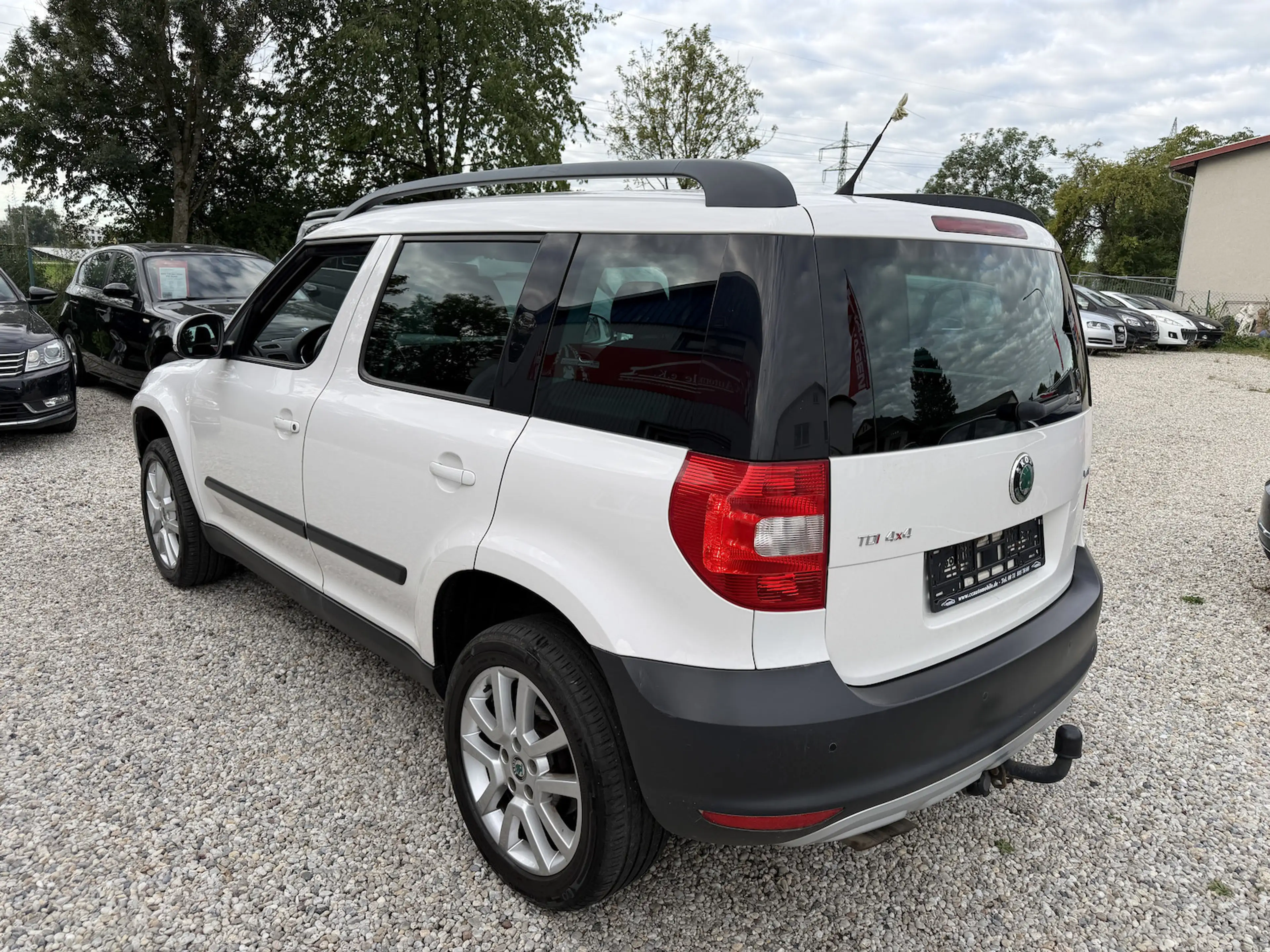 Skoda Yeti 2.0TDi DSG Limited Edition DSG 4x4 Xenon AHK — photo 6