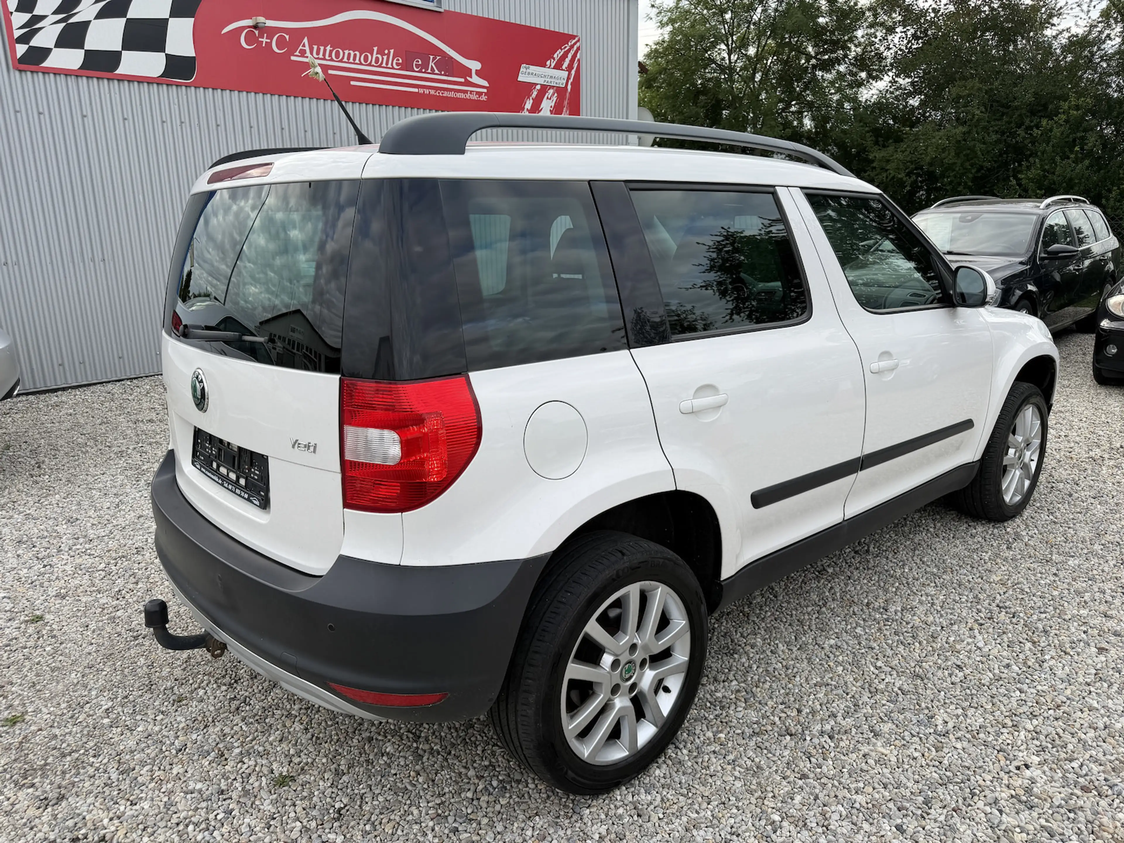 Skoda Yeti 2.0TDi DSG Limited Edition DSG 4x4 Xenon AHK — photo 4