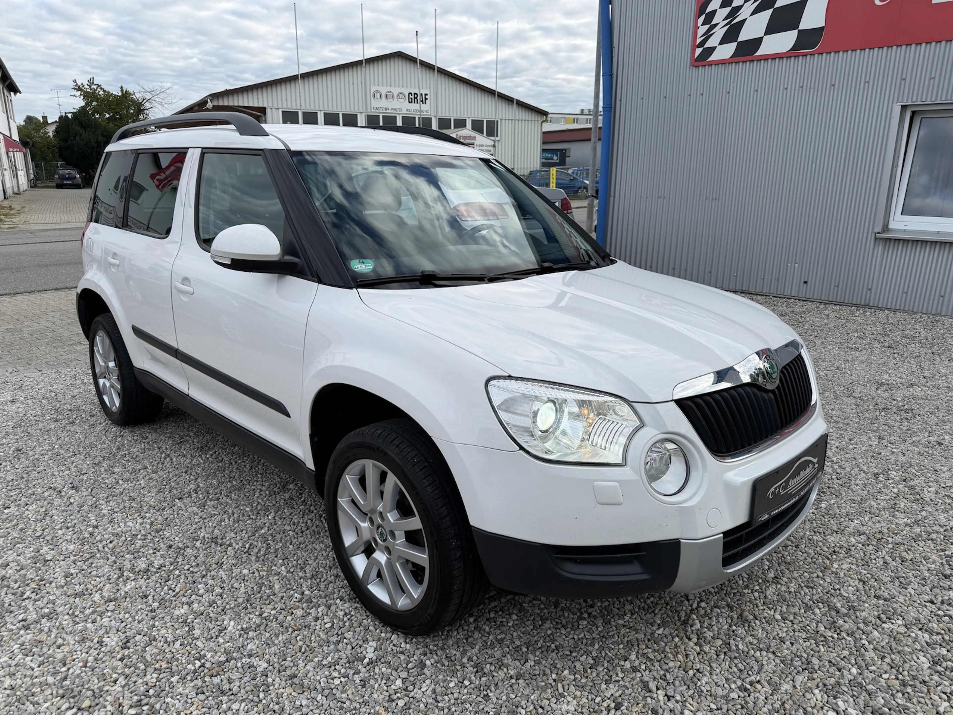 Skoda Yeti 2.0TDi DSG Limited Edition DSG 4x4 Xenon AHK — photo 3