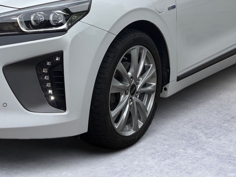 Hyundai IONIQ Plug-in-Hybrid 1.6 GDI Premium — photo 6