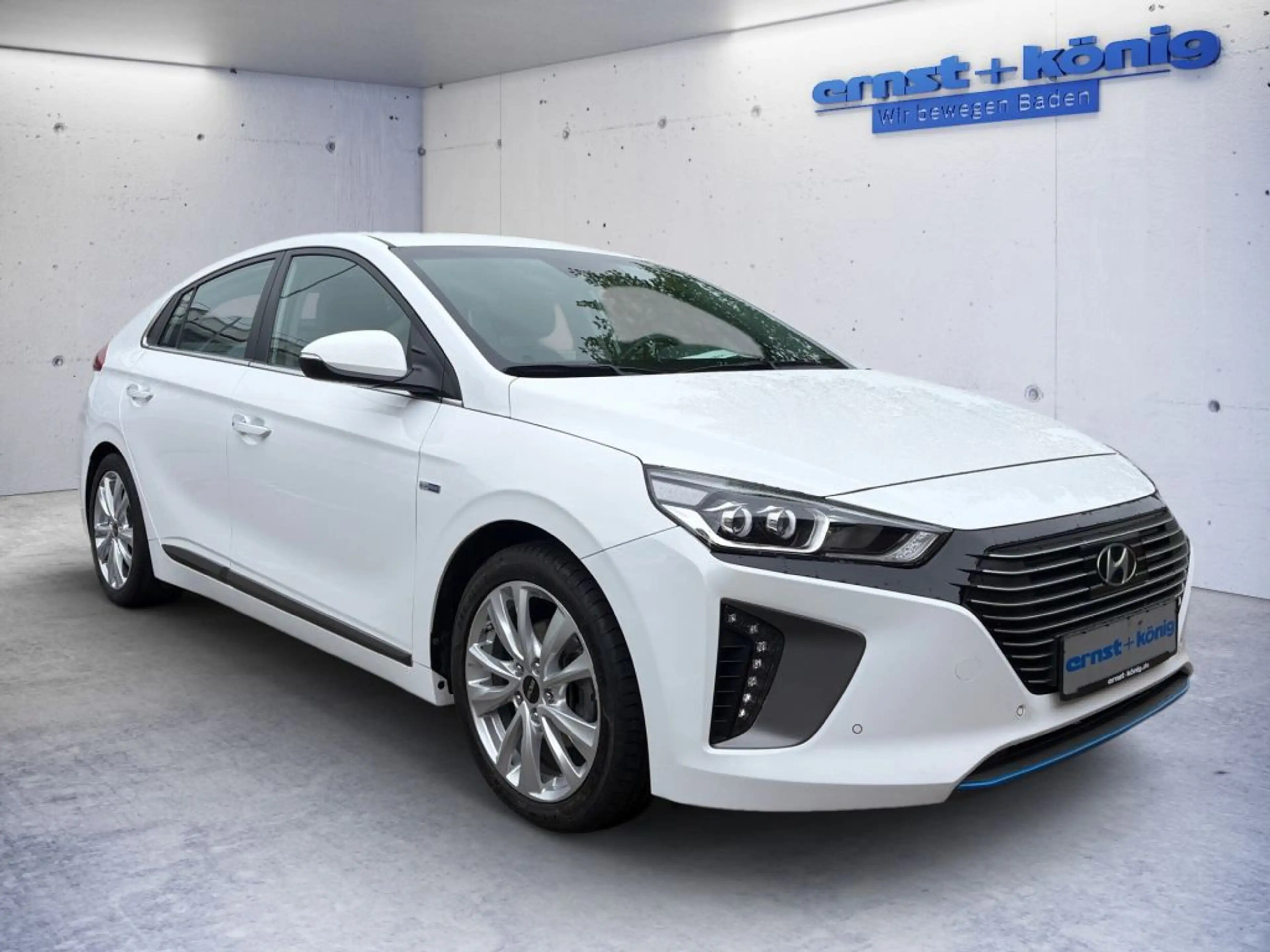 Hyundai IONIQ Plug-in-Hybrid 1.6 GDI Premium — photo 2