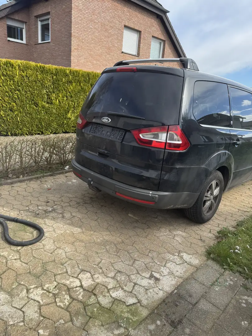 Ford Galaxy 2.0 TDCI GHIA AUTOMATIK ACC PANO TÜV  7 SITZE Schwarz - 2