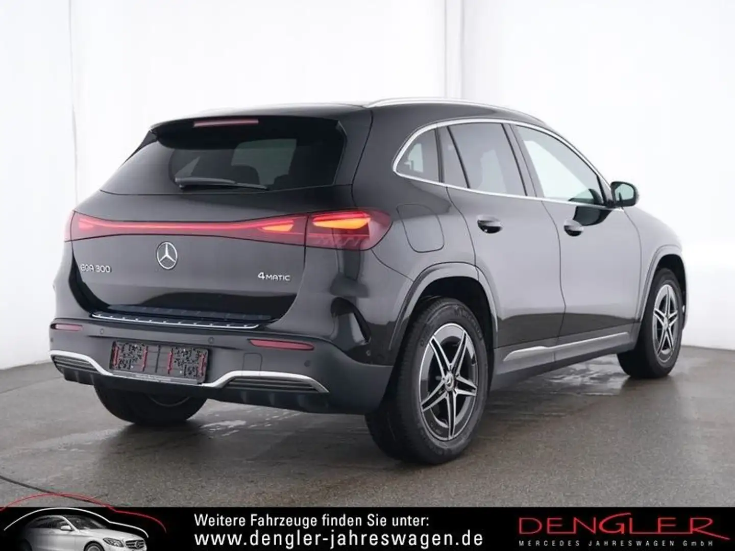 Mercedes-Benz EQA 300 4M PANO*ANHÄNGERKUPPLUNG AMG Line Adv. Schwarz - 2