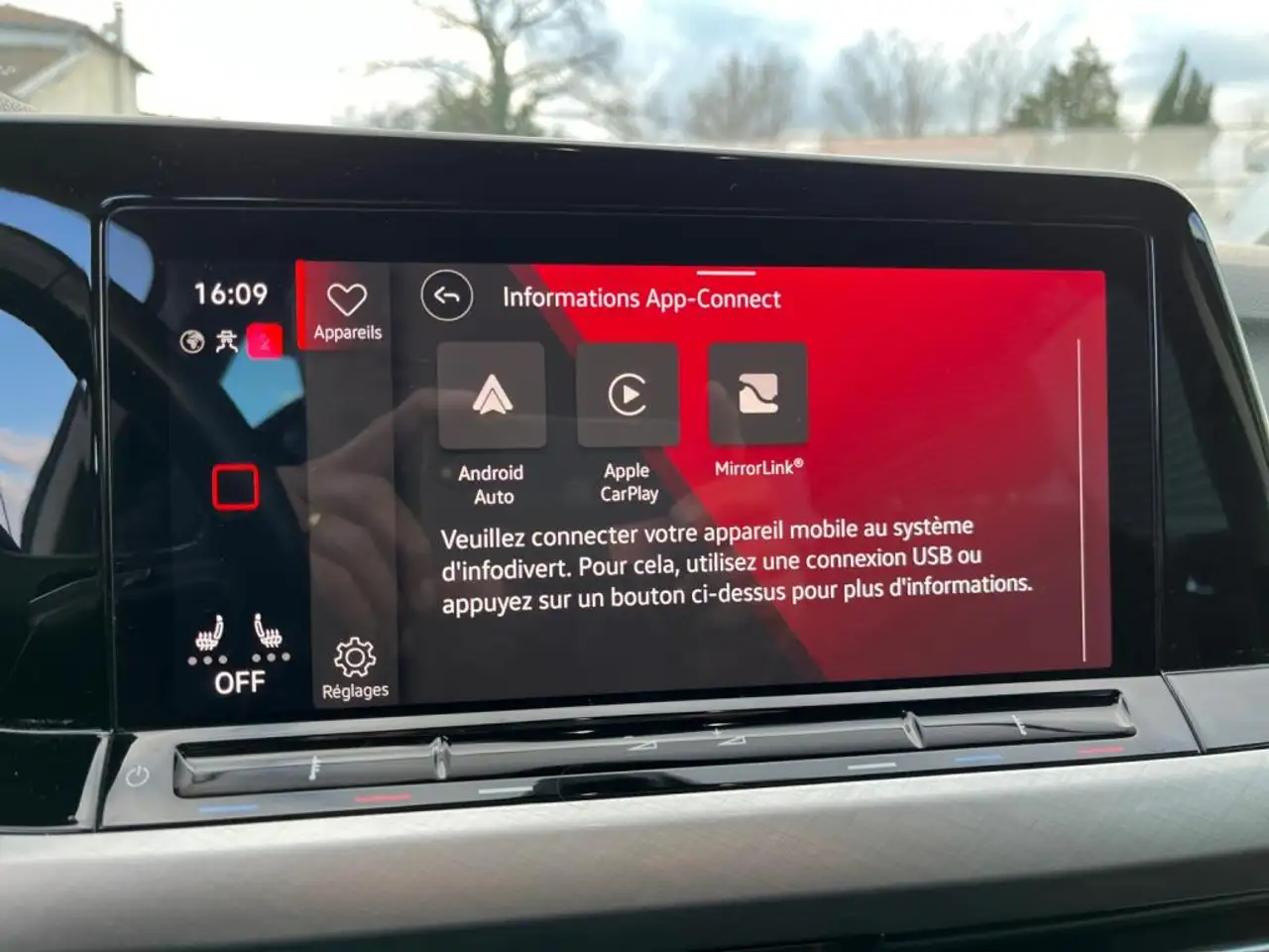 Volkswagen Golf Standard Model — photo 15