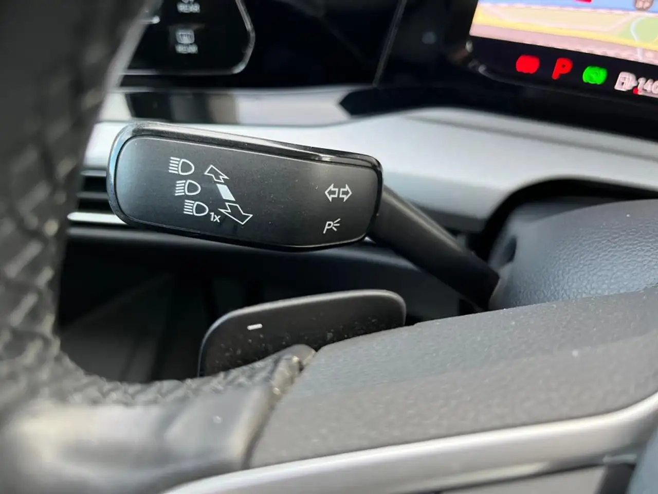 Volkswagen Golf Standard Model — photo 24