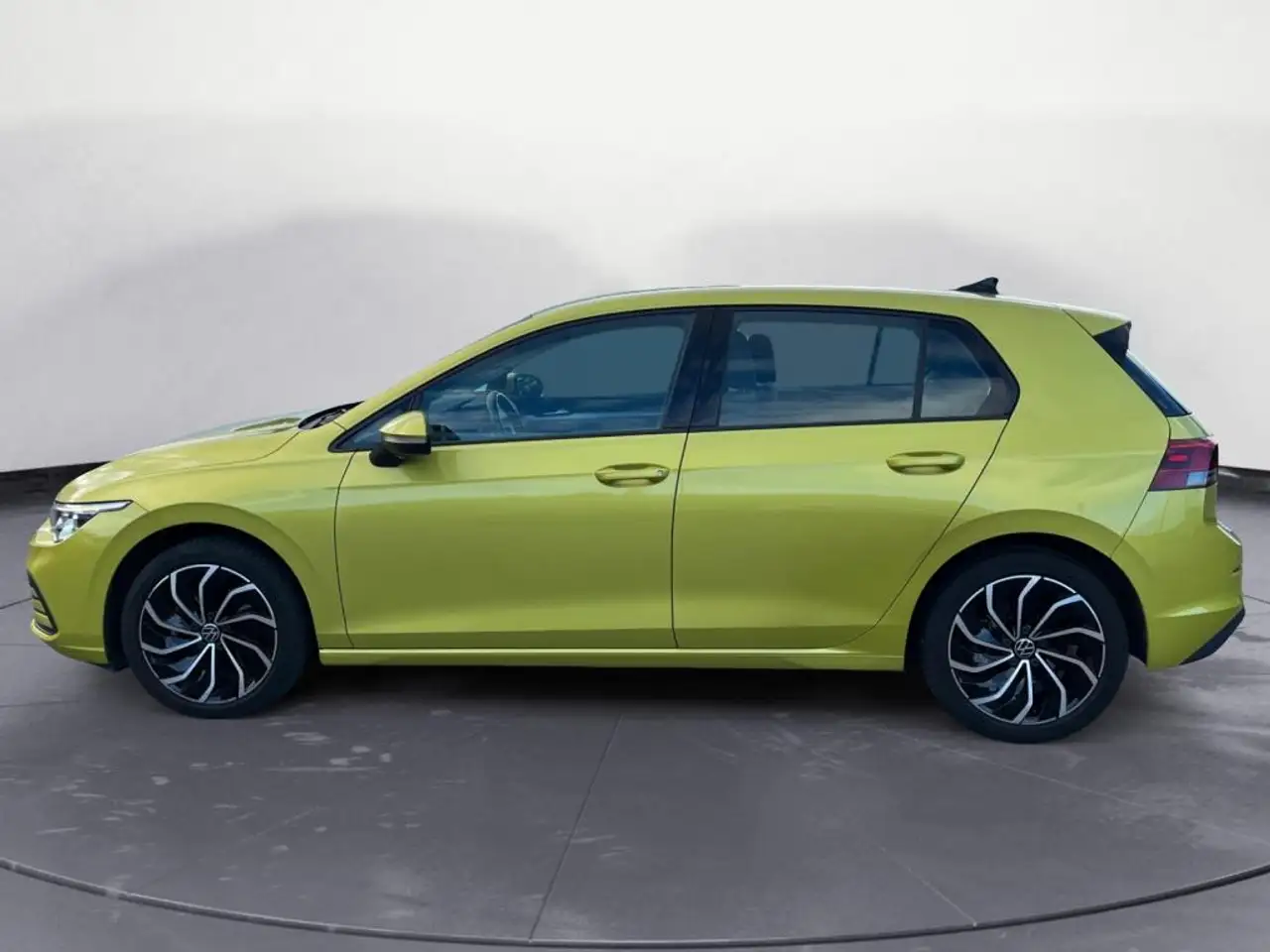 Volkswagen Golf Standard Model — photo 6