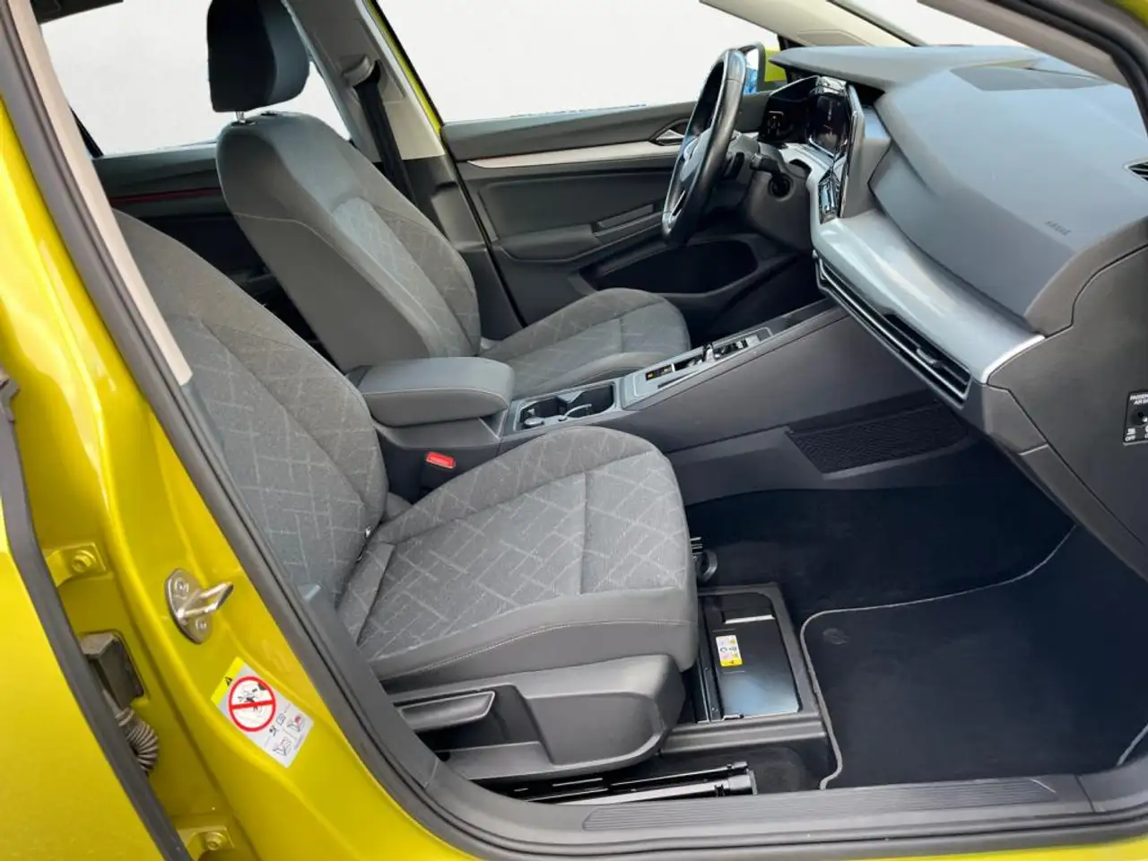 Volkswagen Golf Standard Model — photo 11