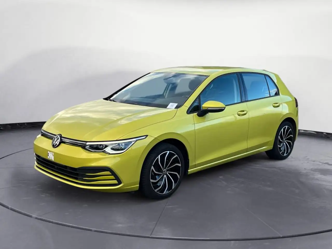 Volkswagen Golf Standard Model — photo 7