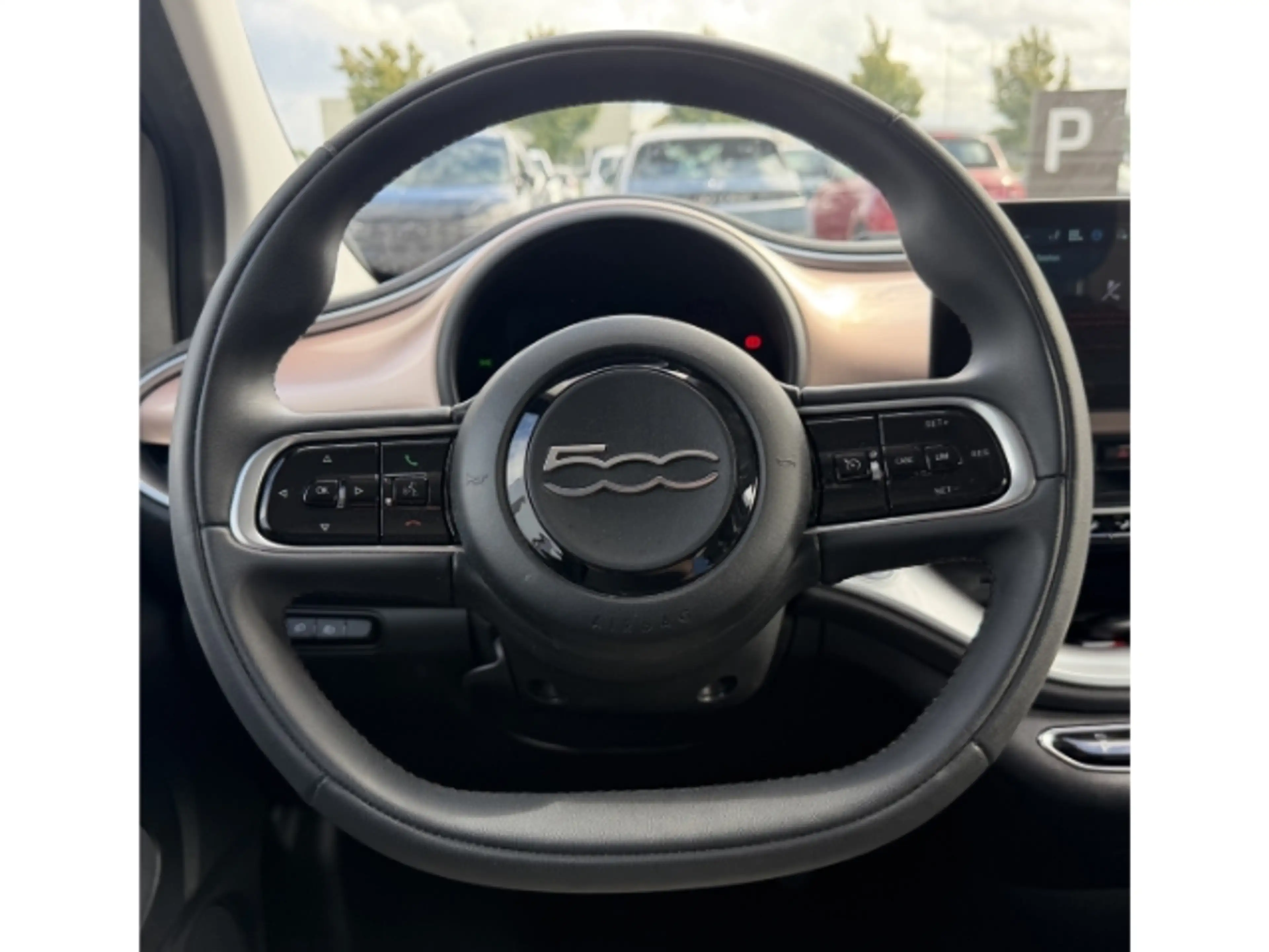 Fiat 500 e Icon *Sitzheizung *Apple Car Play *Tempomat — photo 14