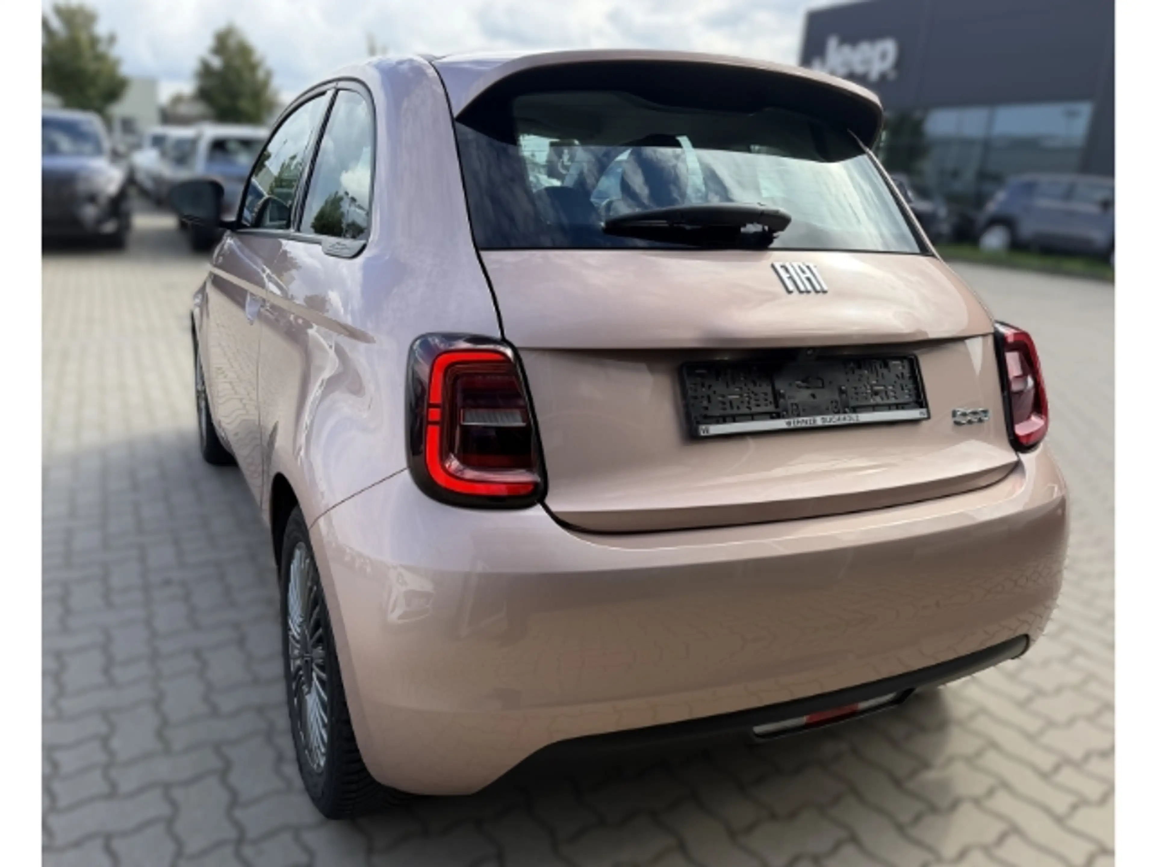 Fiat 500 e Icon *Sitzheizung *Apple Car Play *Tempomat — photo 7