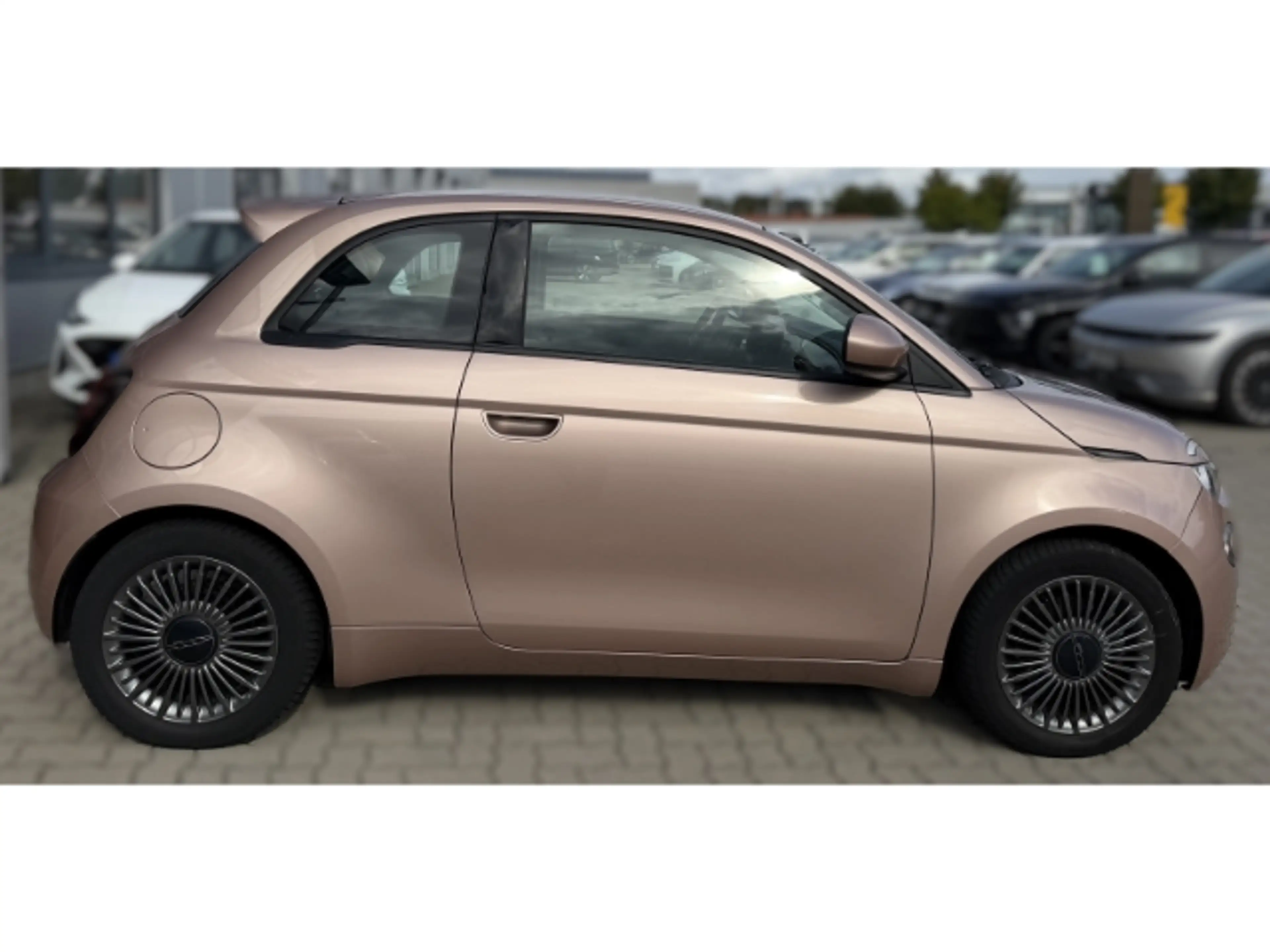 Fiat 500 e Icon *Sitzheizung *Apple Car Play *Tempomat — photo 5