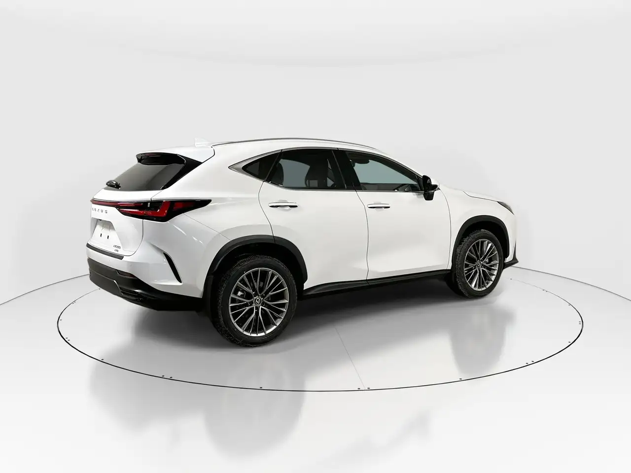Lexus NX снимка Lexus NX