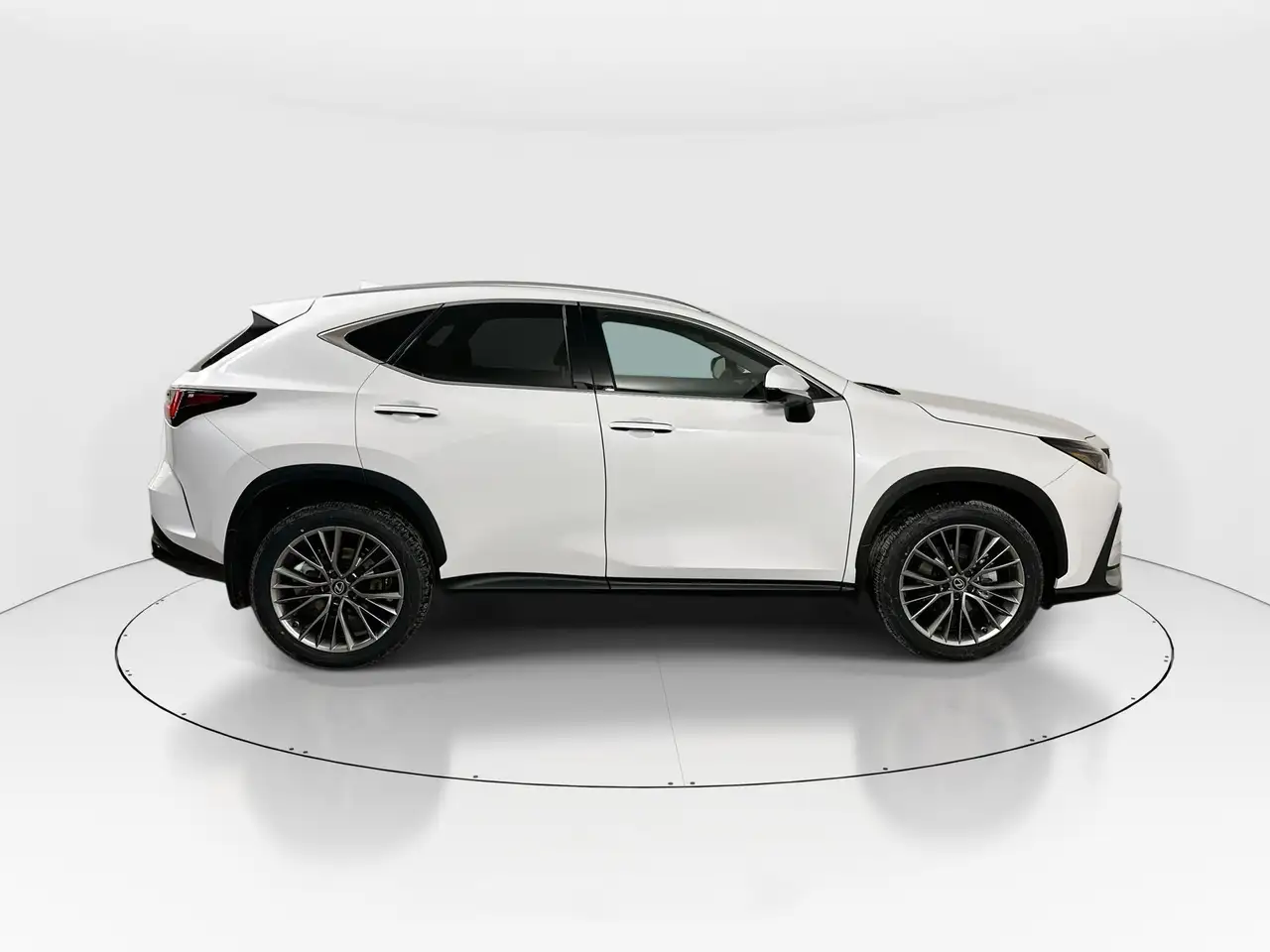 Lexus NX снимка Lexus NX