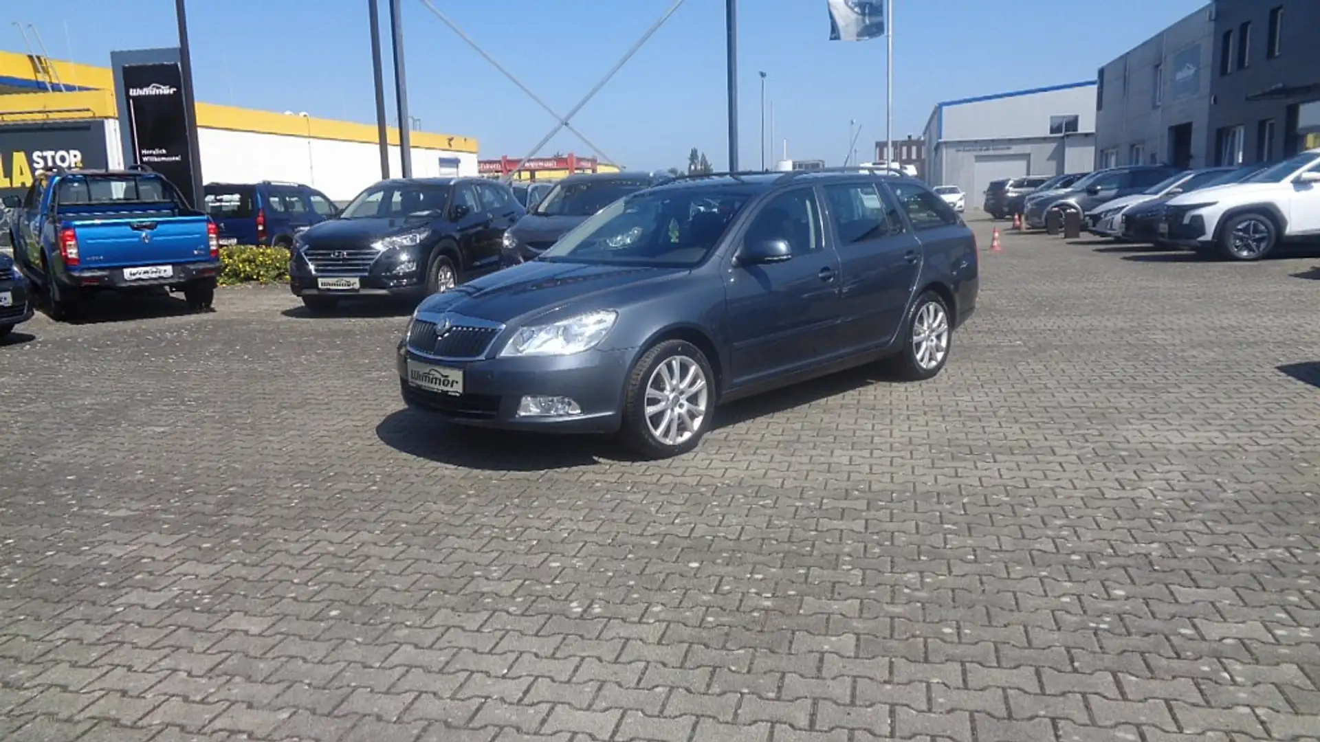 Skoda Octavia Combi 1,6 Elegance TDI CR DPF  " Händler- Export " Grau - 2