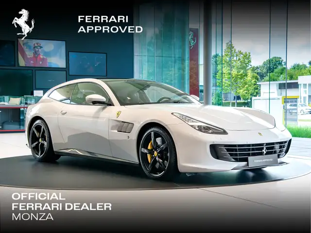 Ferrari GTC4 Lusso