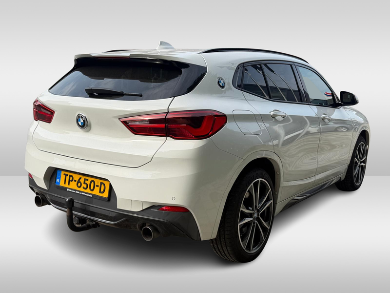 BMW X2 sDrive20i M-Sport X / Pilot Assist / HUD / Memory — photo 2