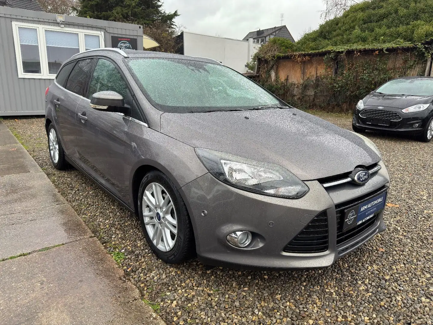 Ford Focus Turnier Titanium Navi, SHZ, Parkpilot Brun - 2